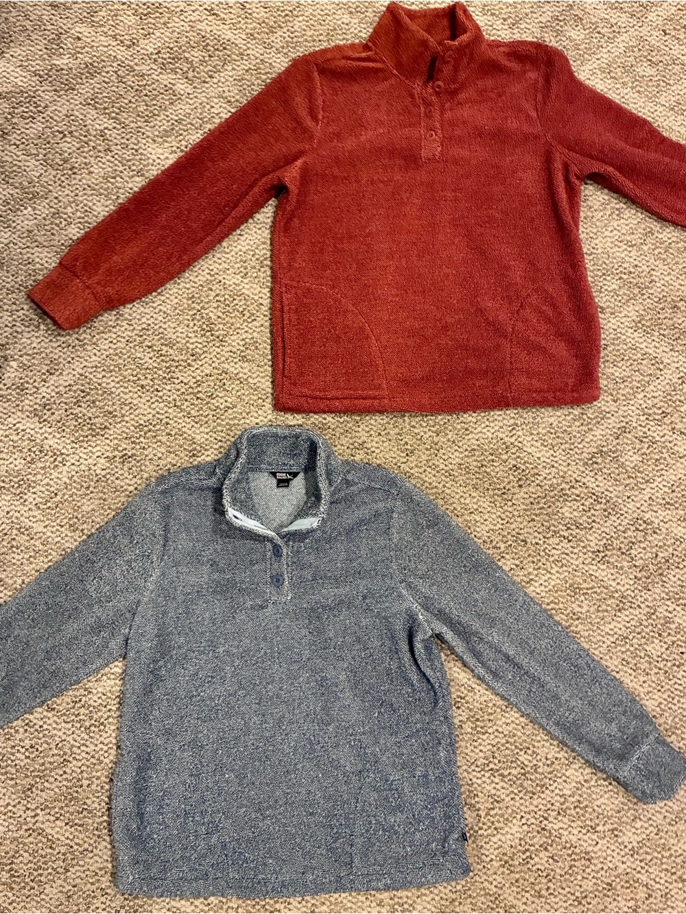 Eddie Bauer women’s quarter button Pullovers(2) Rust and blue sz Medium